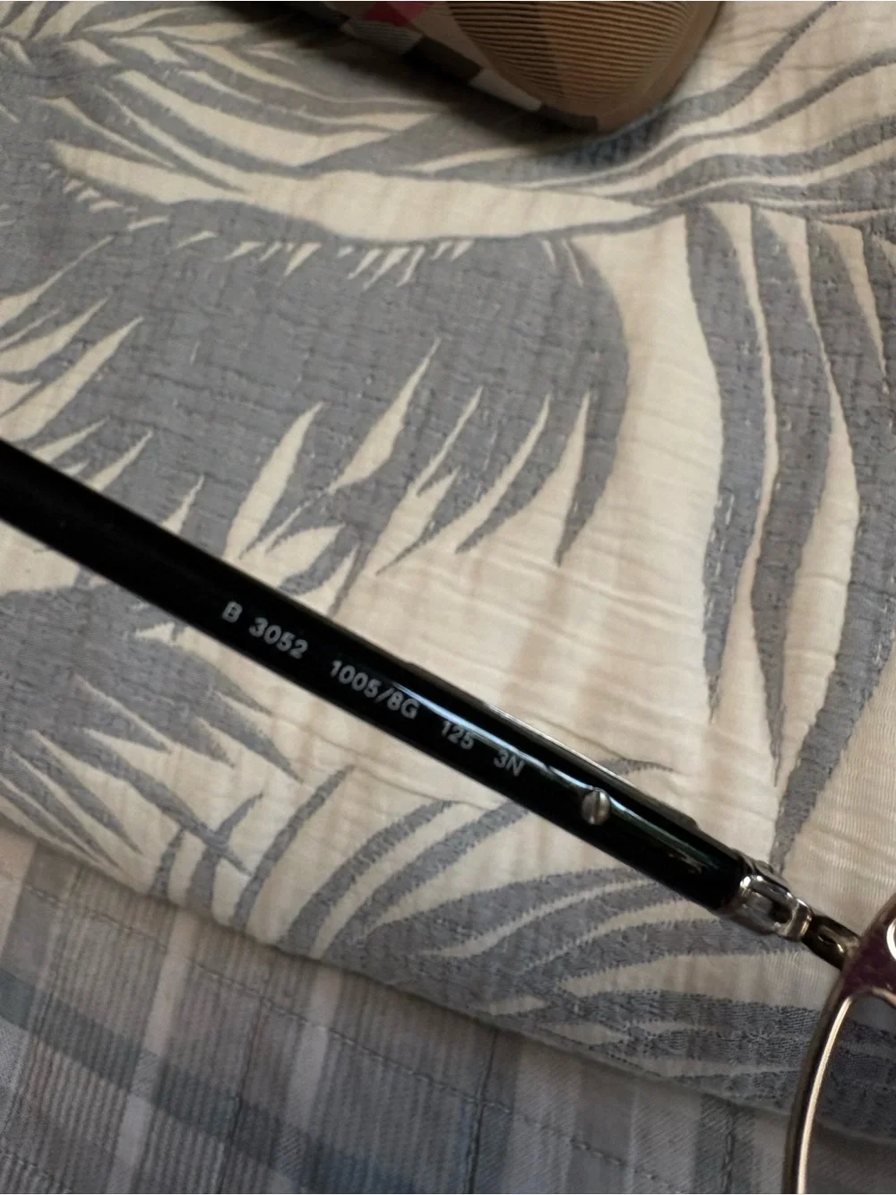 Authentic Burberry  Sunglasses with Check Case
